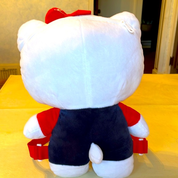 #Hello Kitty Backpack - Picture 2 of 5